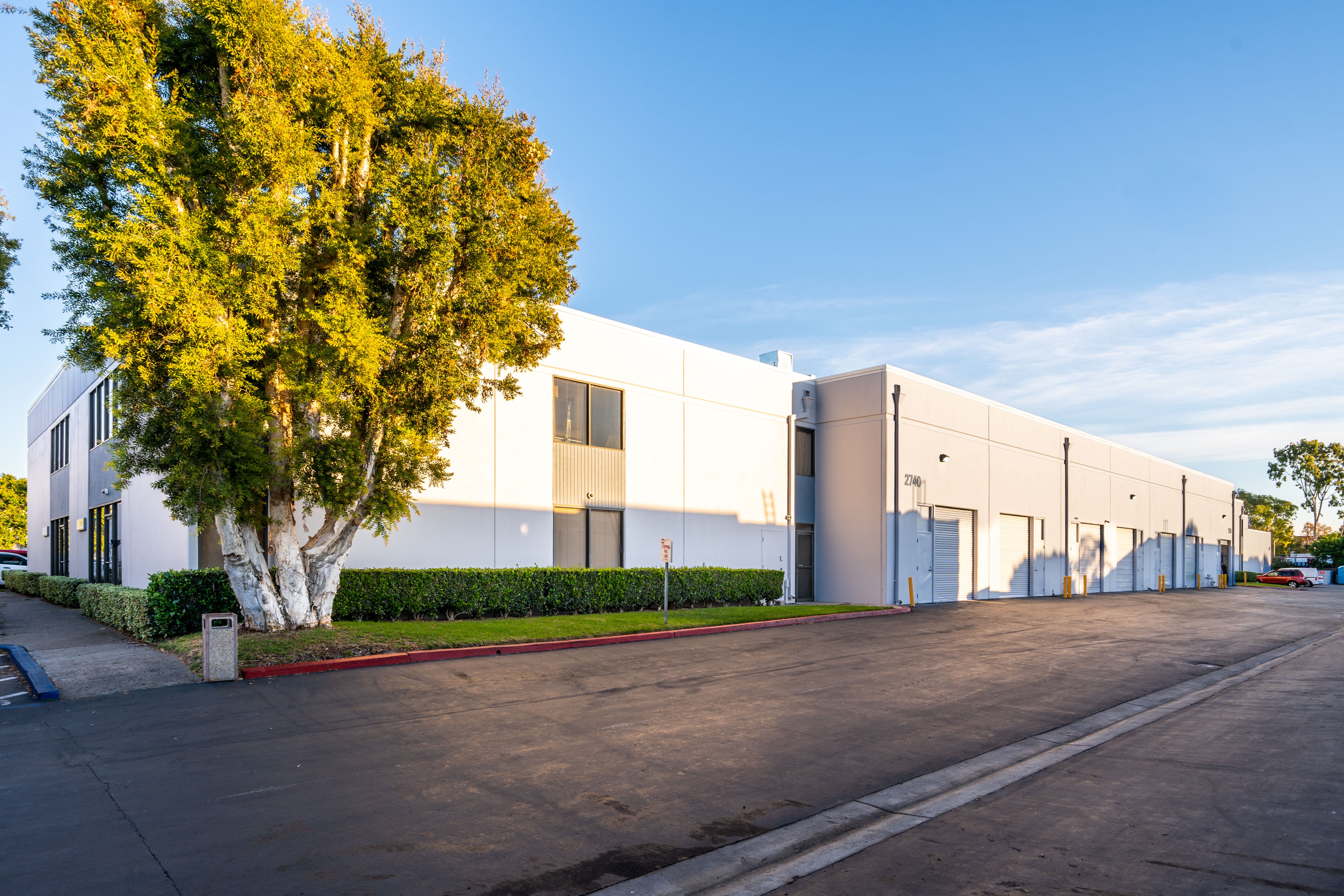 1,465 SF Flex Space in Santa Ana, CA Photo